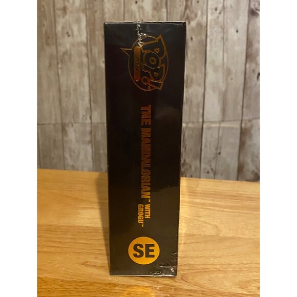 Funko POP! PIN Star Wars Mandalorian with Grogu CHROME Special Edition TARGET SE - Picture 4 of 6